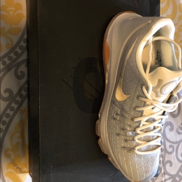 Men’s shoes - Picture 2 of 2